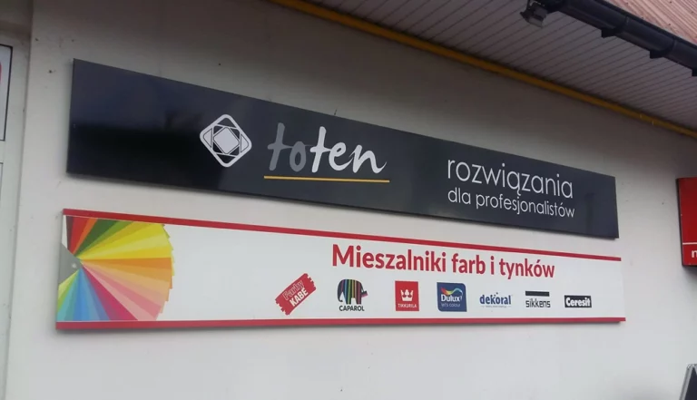 Tablice reklamowe firmy totem z dibondu i kolorowej folii. szyldy reklamowe warszawa